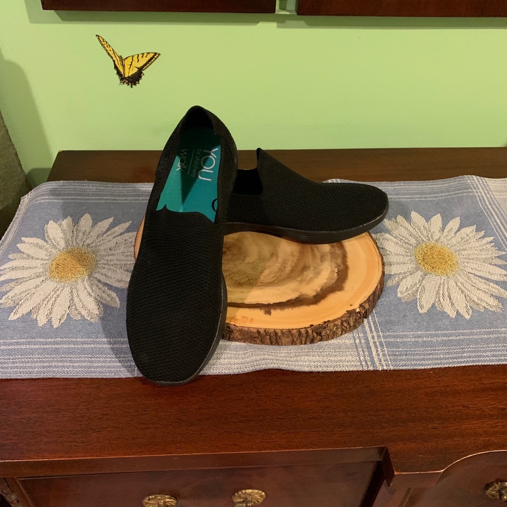 Sketchers walking shoes